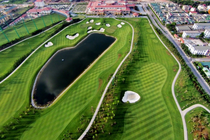 LONG BIEN GOLF COURSE